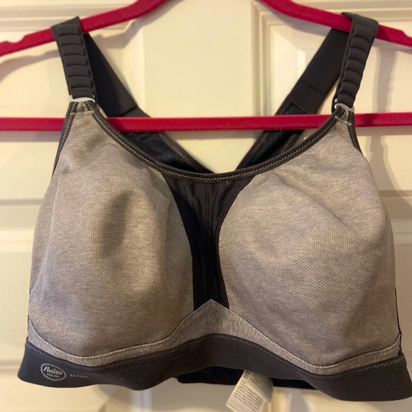 Grey racerback sports bra. Comfortable/adjustable. - Picture 1 of 5